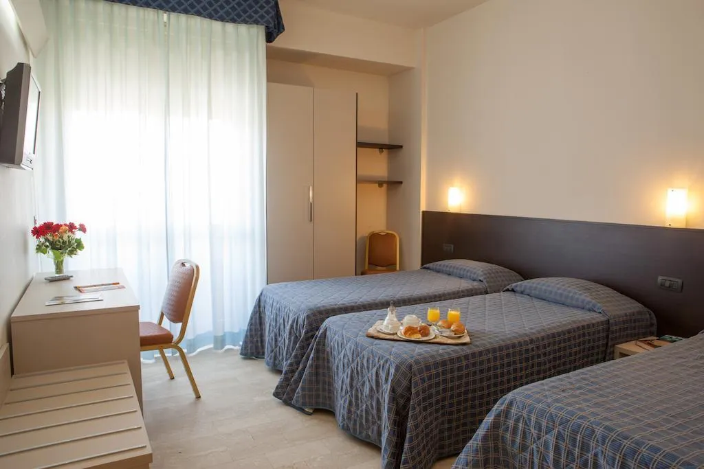 TWIN STANDARD Room, Auto Park, Florence