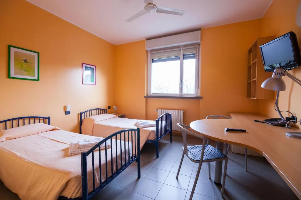 Room, La Cordata Accommodation - Zumbini 6, Milan