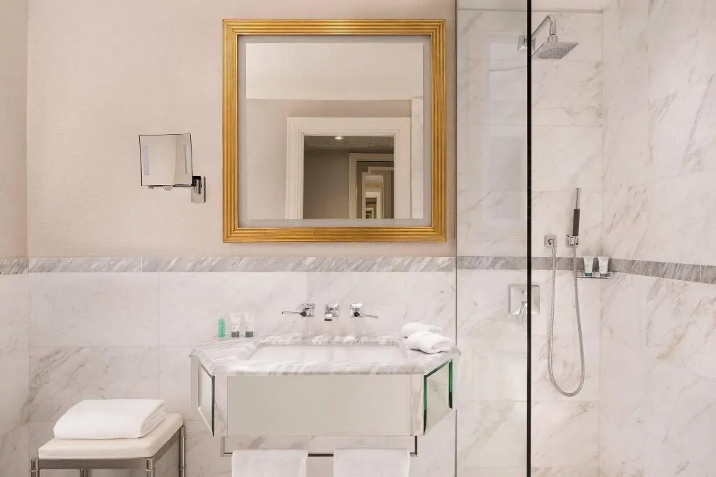 TWIN CLASSIC Room, The Westin Palace Milan, Milan