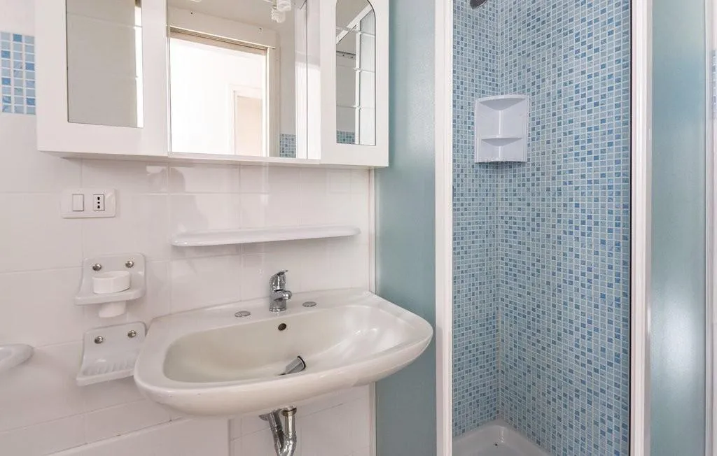APARTMENT CAPACITY 4 Room, Residence Capo Falcone, Cagliari