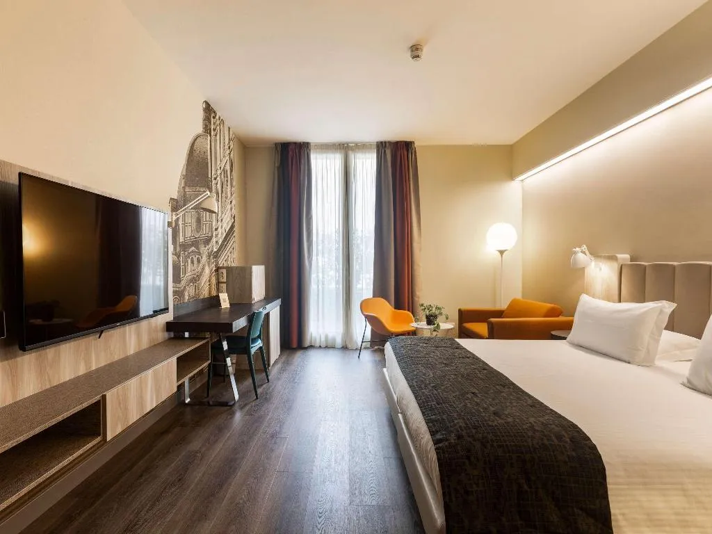 DOUBLE SUPERIOR KING BED Room, Mercure Firenze Centro, Florence