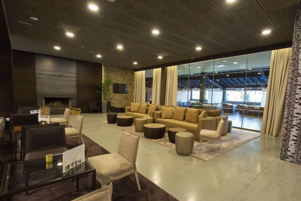 Lobby, Montanya Hotel & Lodge, Costa Brava