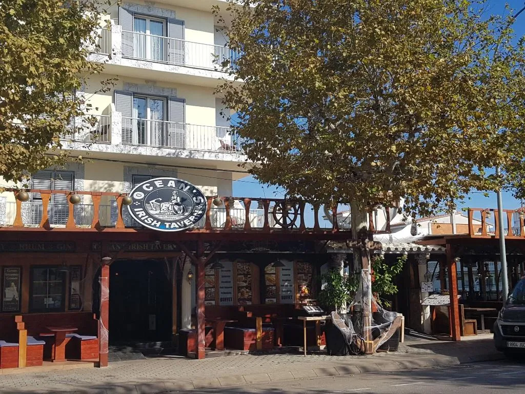 Bar, Portofino, Costa Brava