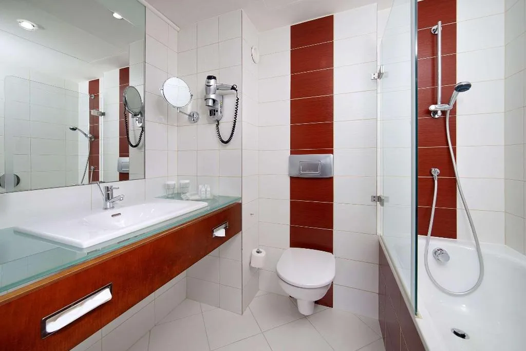 Room, Quality Hotel Brno Exhibition Centre, Prague