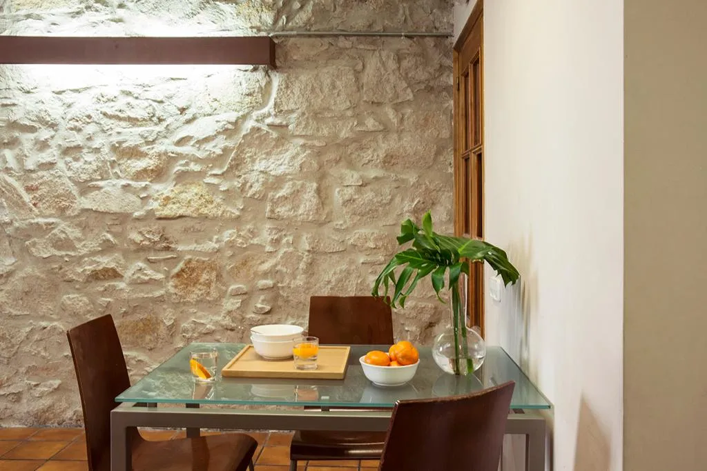 APARTMENT CAPACITY 2 Room, AinB Las Ramblas-Guardia Apartments, Barcelona