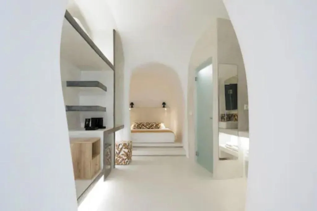 CAVE SEA VIEW WITH TERRACE Room, Edem Luxury Hotel, Santorini