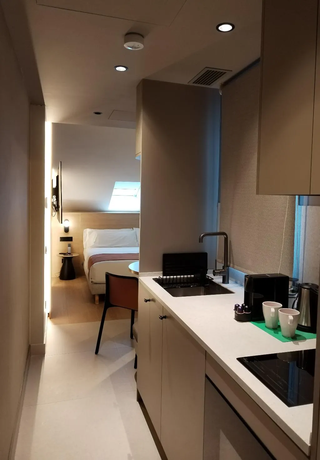 DOUBLE STANDARD Room, Aparthotel Atenea Calabria, Barcelona