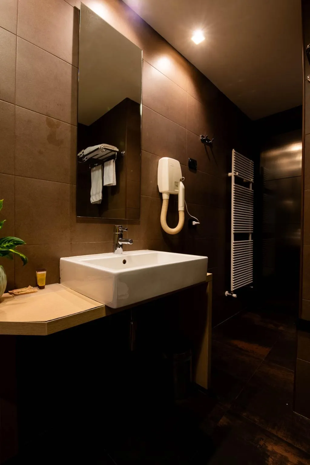 DOUBLE EXECUTIVE QUEEN BED Room, Axolute Comfort Hotel - Cantu, Milan