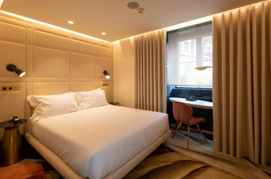 DOUBLE SINGLE USE PREMIUM Room, Madalena By the Beautique Hotels, Lisbon