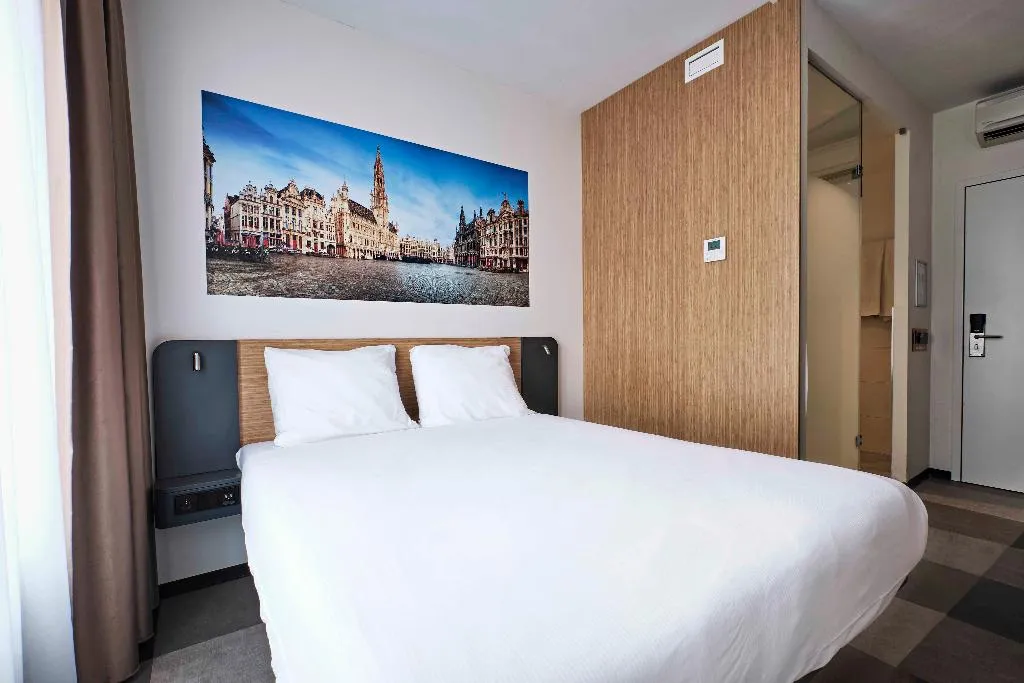 DOUBLE STANDARD Room, easyHotel Brussels City Centre, Brussels