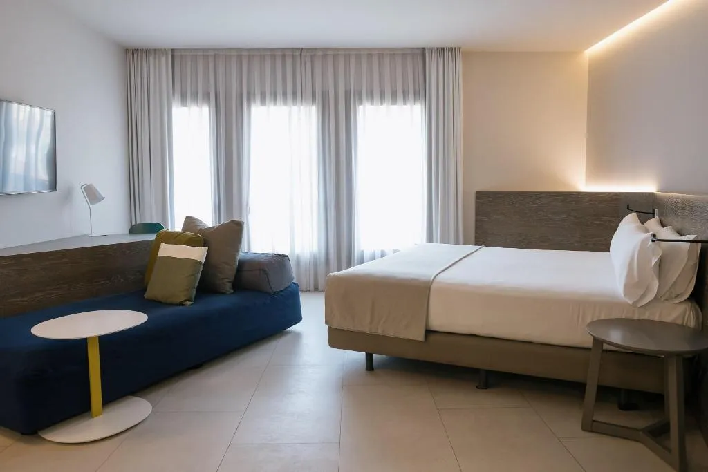 SUITE ONE BEDROOM Room, Myr Plaza Mercado & Spa, Valencia