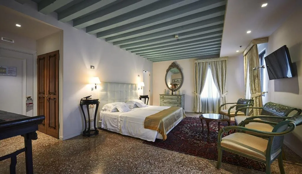 TWIN DELUXE Room, Ca' Nigra Lagoon Resort, Venice