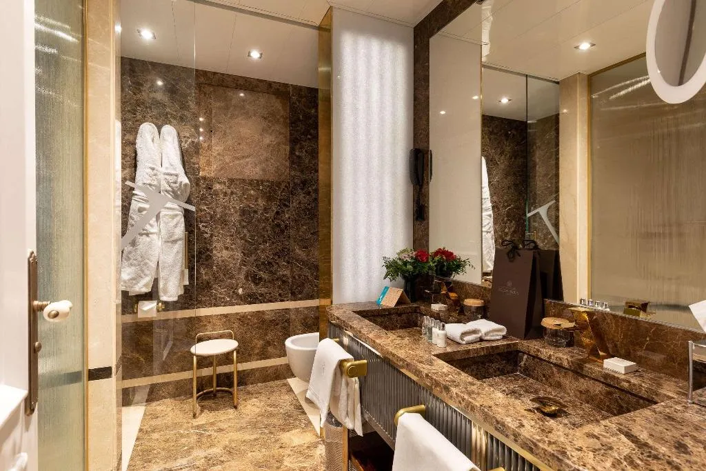TWIN SUPERIOR Room, Wellington Hotel & Spa Madrid, Madrid