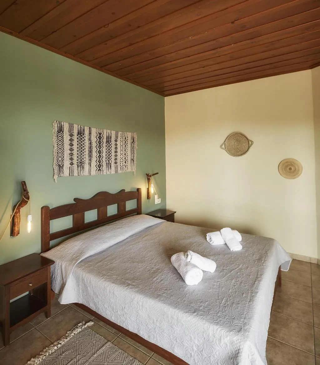 Room, Earino, Crete