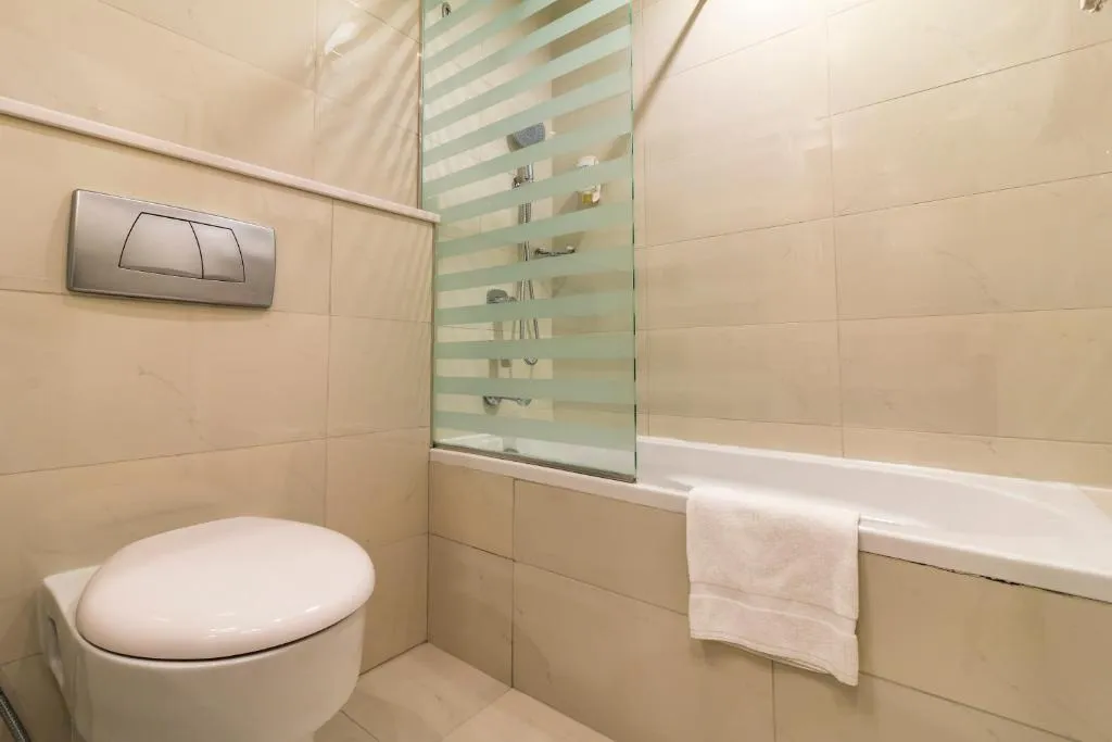 SINGLE STANDARD Room, Citymax Hotel Al Barsha at the Mall, Dubai