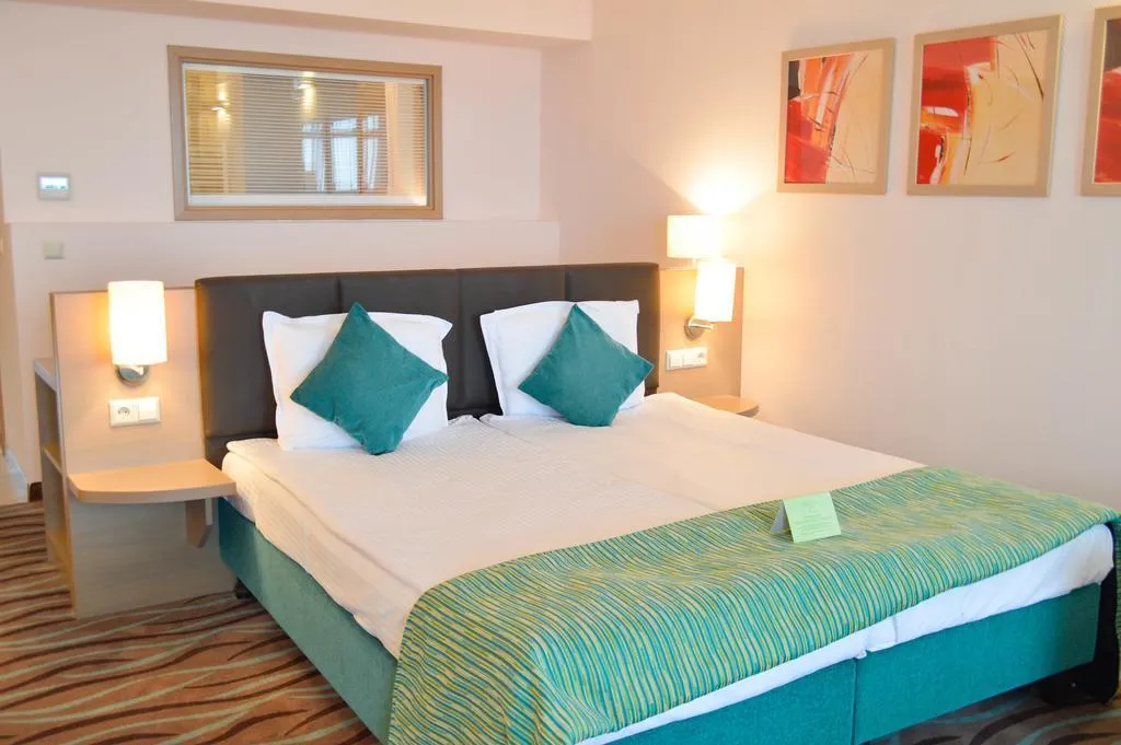 STUDIO CAPACITY 2 Room, Flamingo Grand Hotel & SPA, Varna