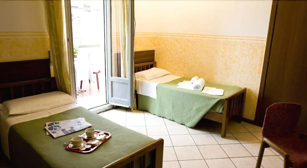 Room, Hotel La Pace, Milan
