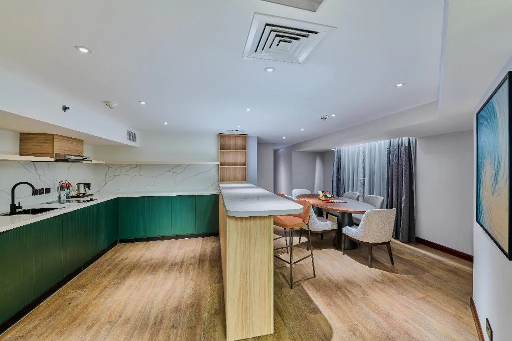 SUITE PENTHOUSE WITH VIEWS Room, Ramada Hotel & Suites by Wyndham JBR, Dubai