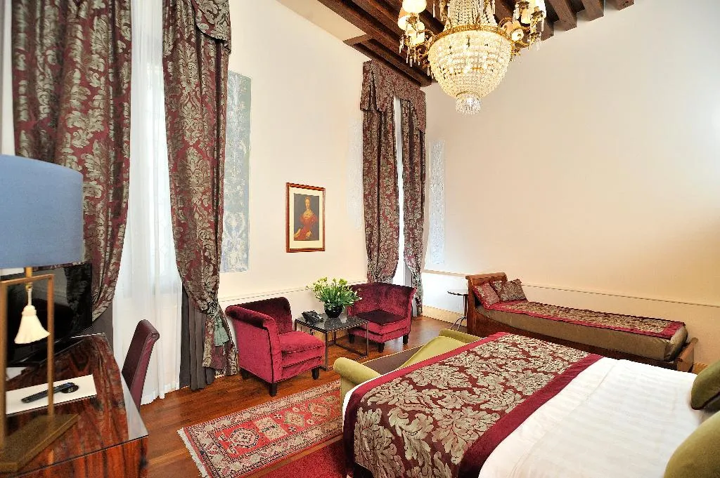 JUNIOR SUITE WITH VIEWS Room, Casa Verardo - Residenza D'Epoca, Venice