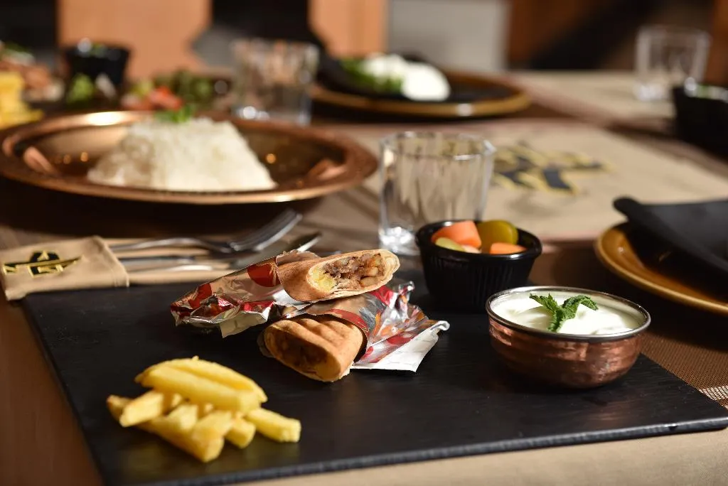 Restaurant, Luxe Grand Hotel Apartments, Dubai