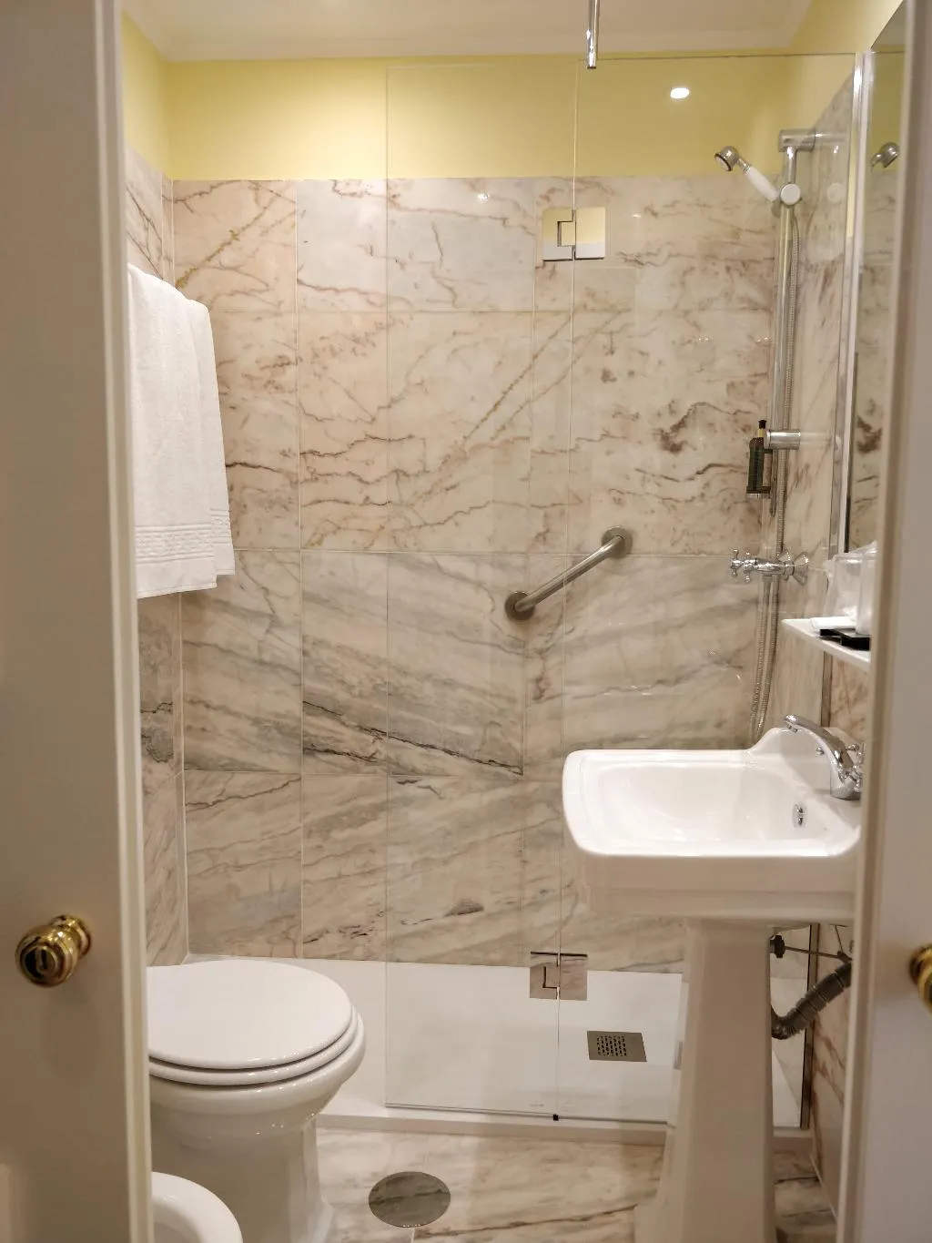 DOUBLE STANDARD Room, Grande Hotel do Porto, Porto