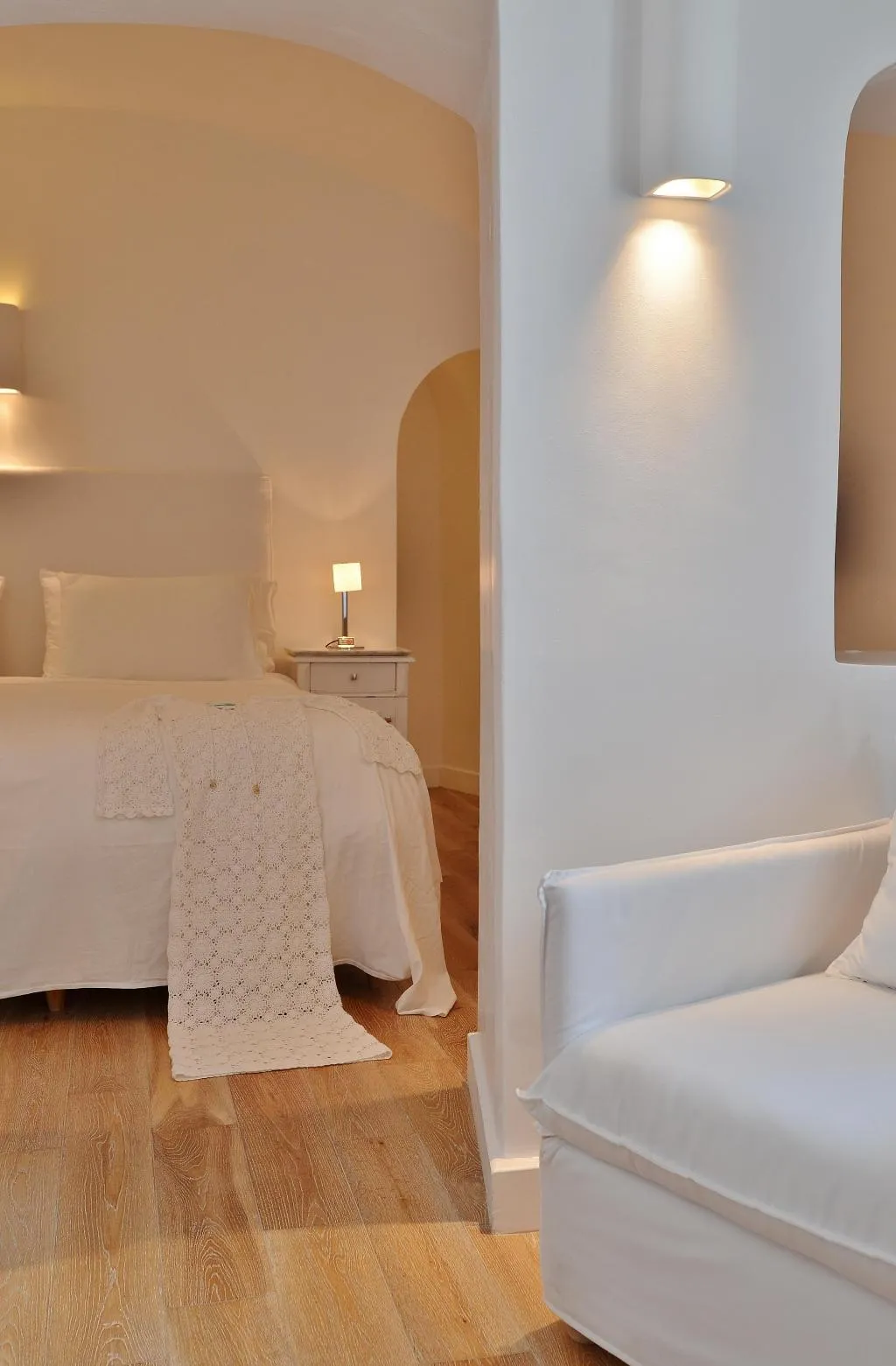 SUITE WITH JACUZZI Room, Katikies Santorini -Pelagos House, Santorini