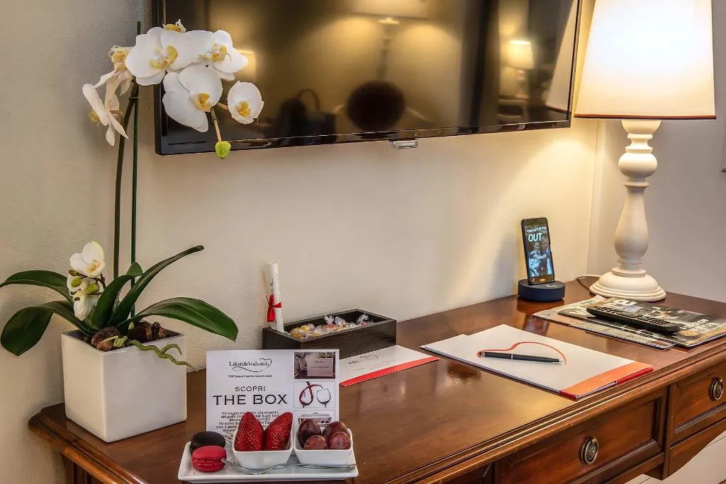 DOUBLE CLASSIC Room, Donna Camilla Savelli - VRetreats, Rome