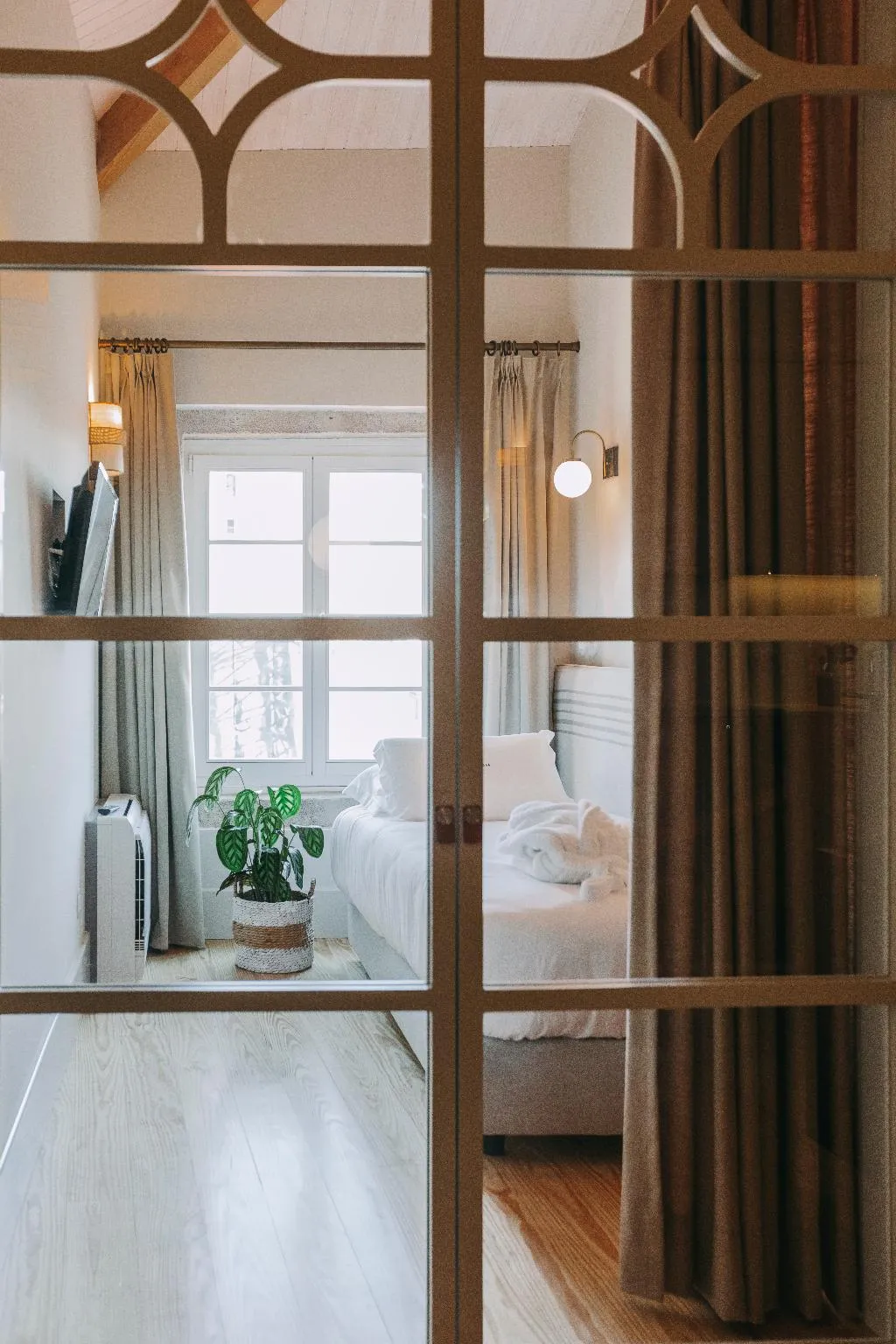 APARTMENT TWO BEDROOMS Room, Torel 1884 Suites & Apartments, Porto