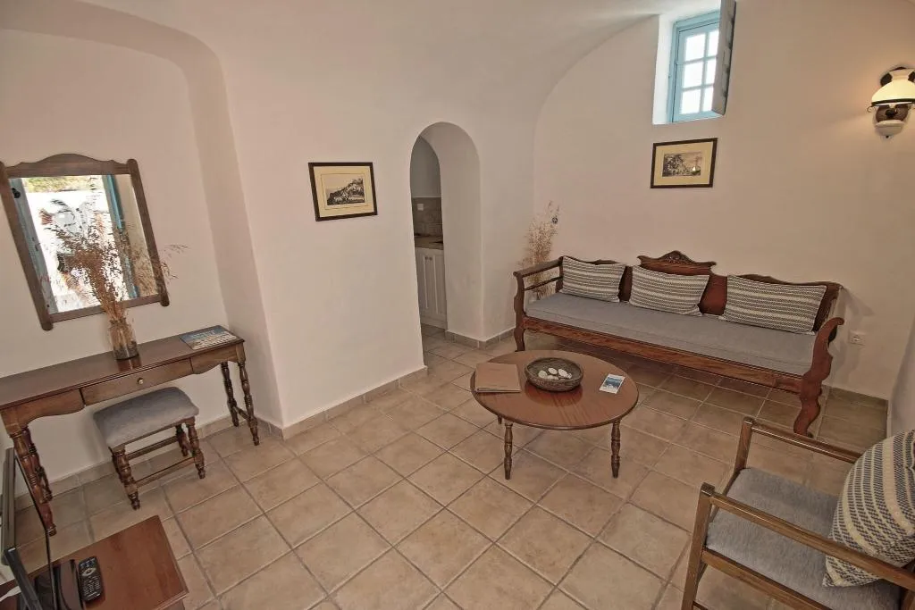 DOUBLE ONE BED Room, Aethrio Sunset Village, Santorini