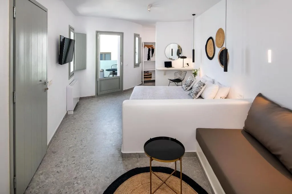 Room, Seven Suites, Santorini