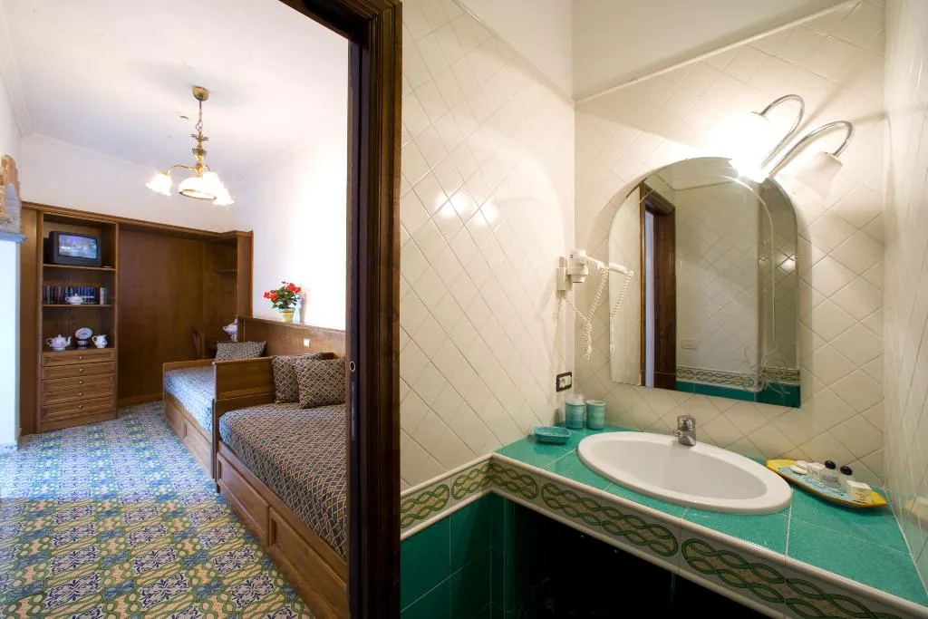 SUITE STANDARD Room, La Tonnarella, Naples