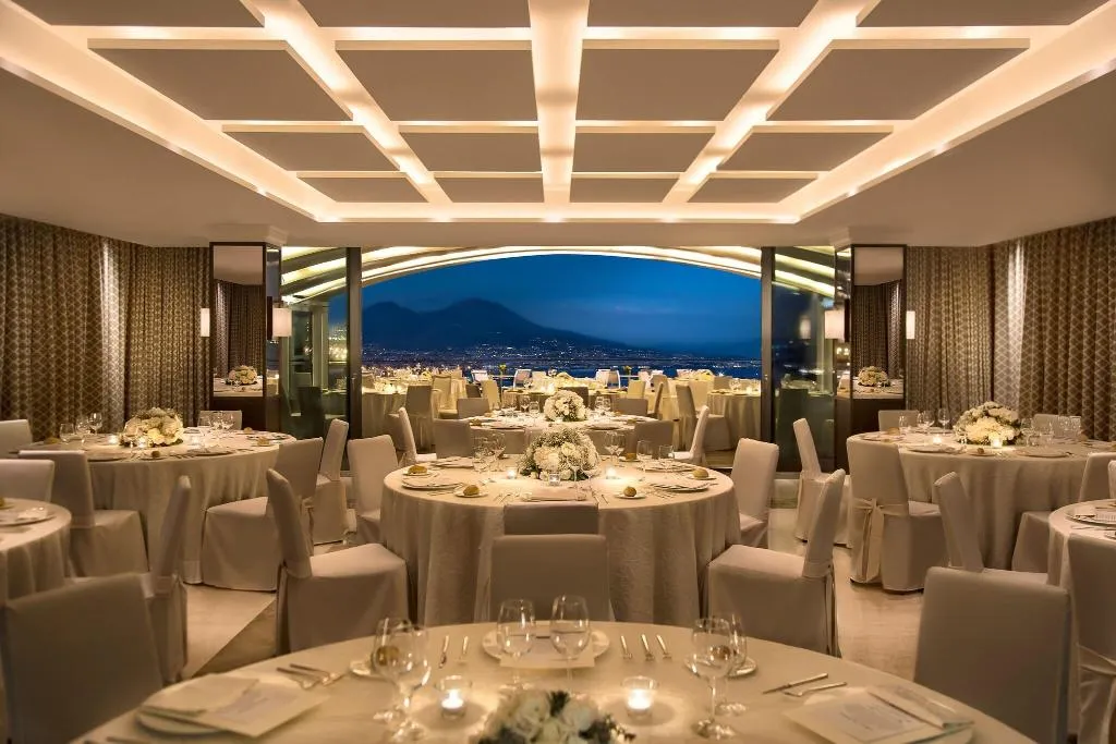 Sports and Entertainment, Renaissance Naples Mediterraneo, Naples