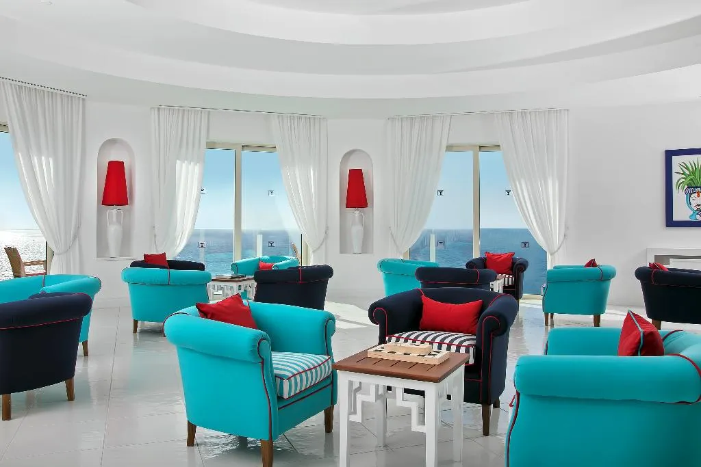 Lobby, Delfino, Naples