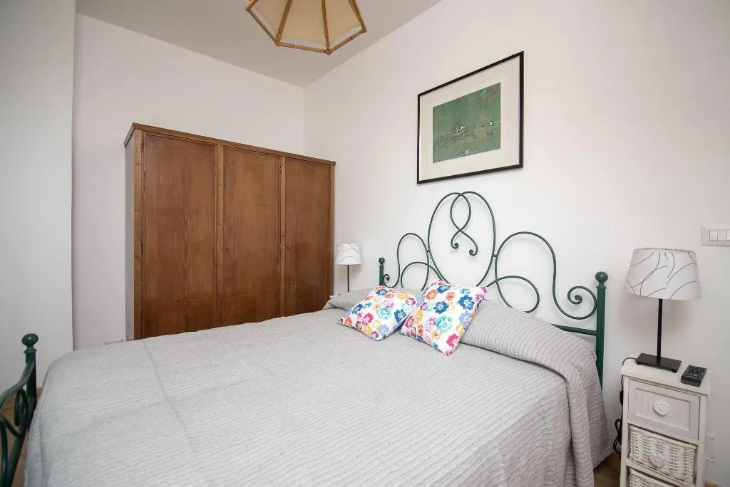 Room, Villa Degli Oleandri, Rome