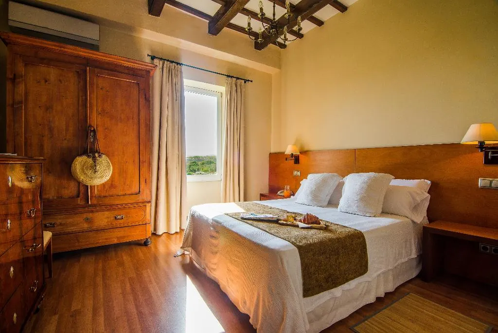 Room, Rural Sant Joan de Binissaida, Menorca