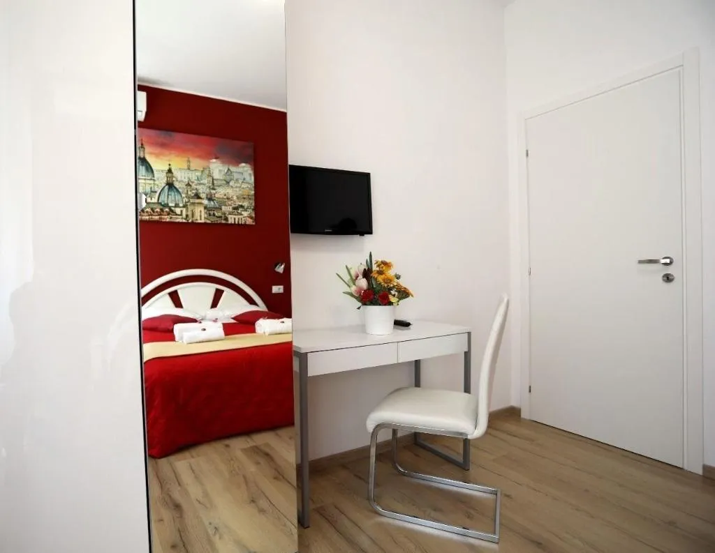 Room, Homs Sweet Home, Rome