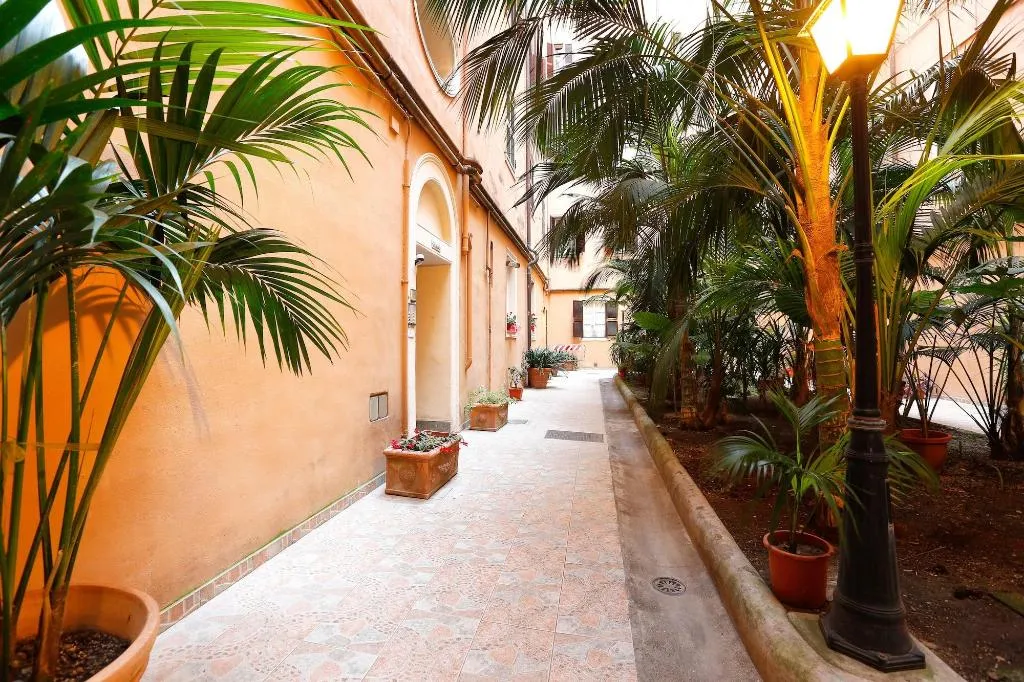 Terrace, Vanella Rome Domus, Naples