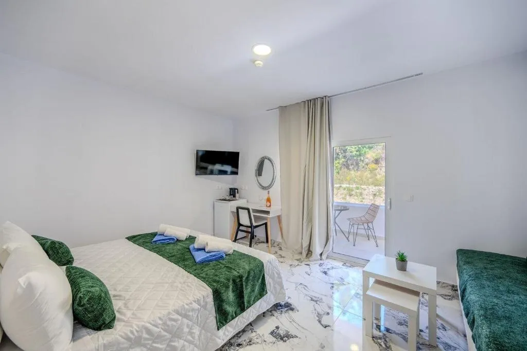 Room, Bamboo Suites, Rhodes