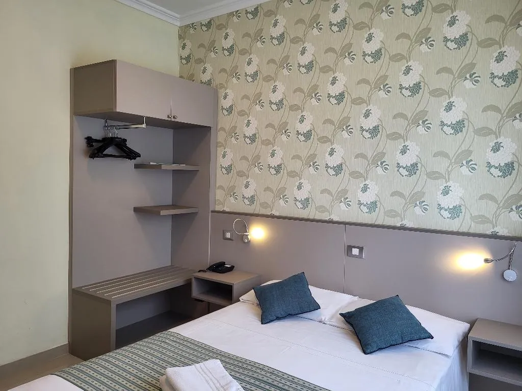 SINGLE STANDARD Room, Hotel Dei Fiori, Milan