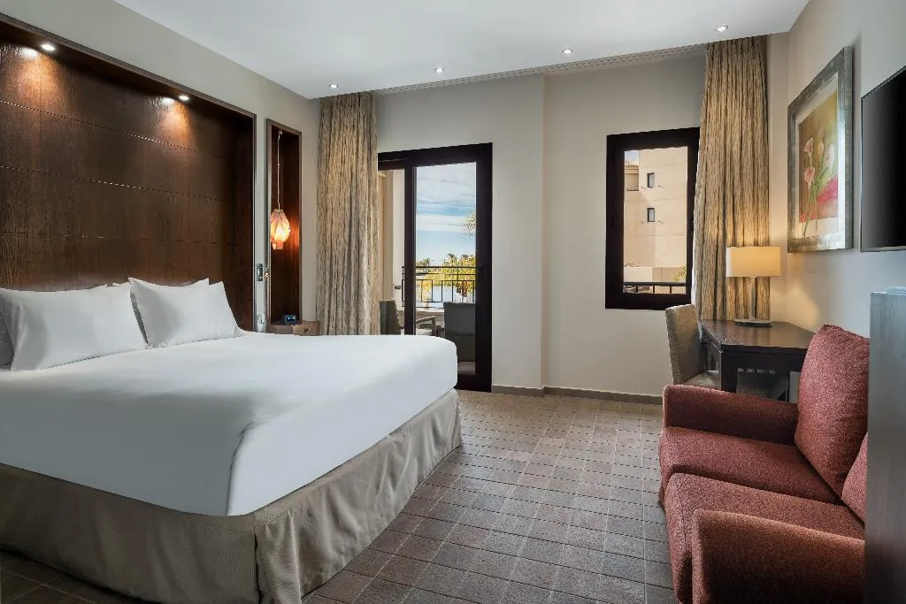 Room KING SIZE BED Room, DoubleTree by Hilton La Torre Golf Resort & Spa, Costa Blanca