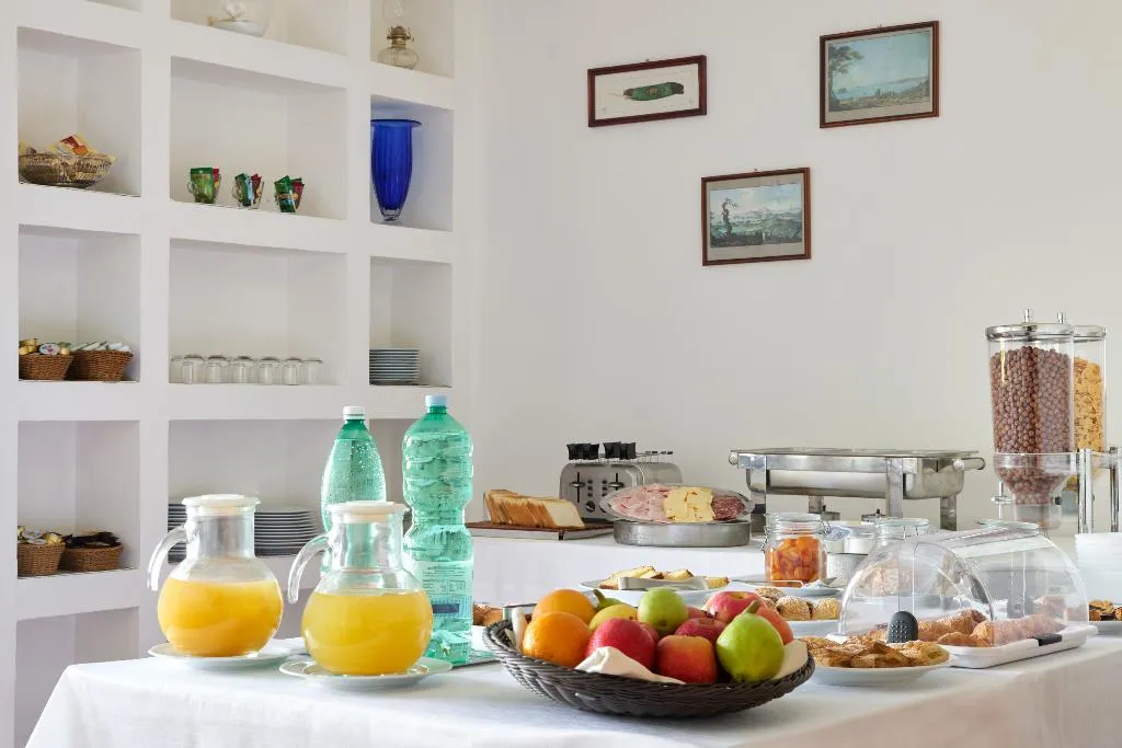 Restaurant, Sea Breeze Residence, Naples