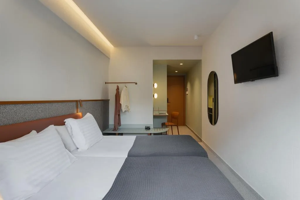 Room, Evripides, Athens