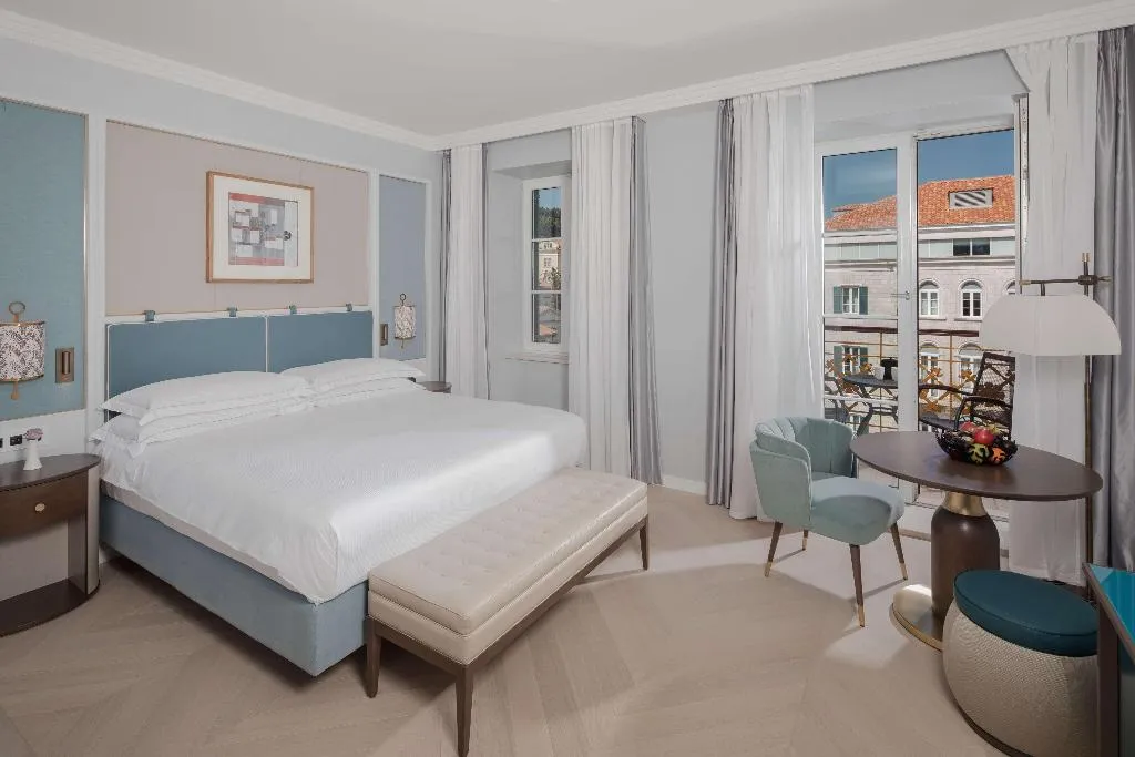 DOUBLE EXECUTIVE KING BED Room, Hilton Imperial, Dubrovnik