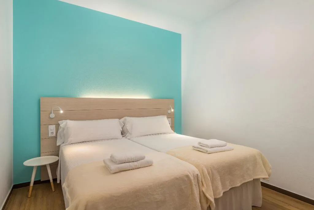SUITE COMFORT Room, Hostal JUME - URBAN ROOMS, Menorca