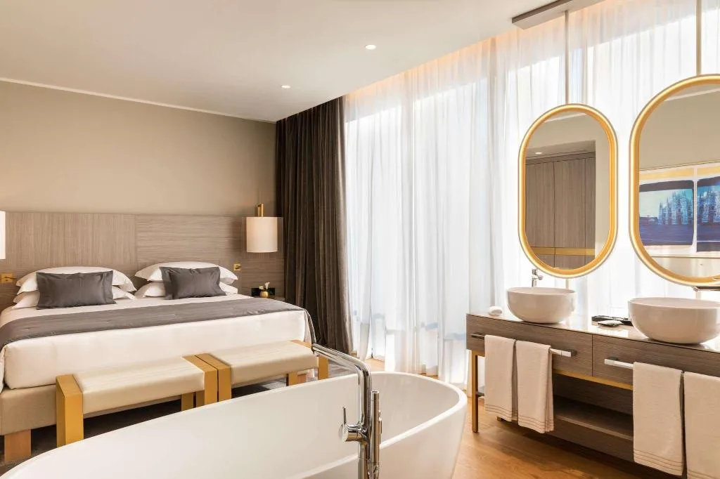 Room, Rosa Grand Milano - Starhotels Collezione, Milan