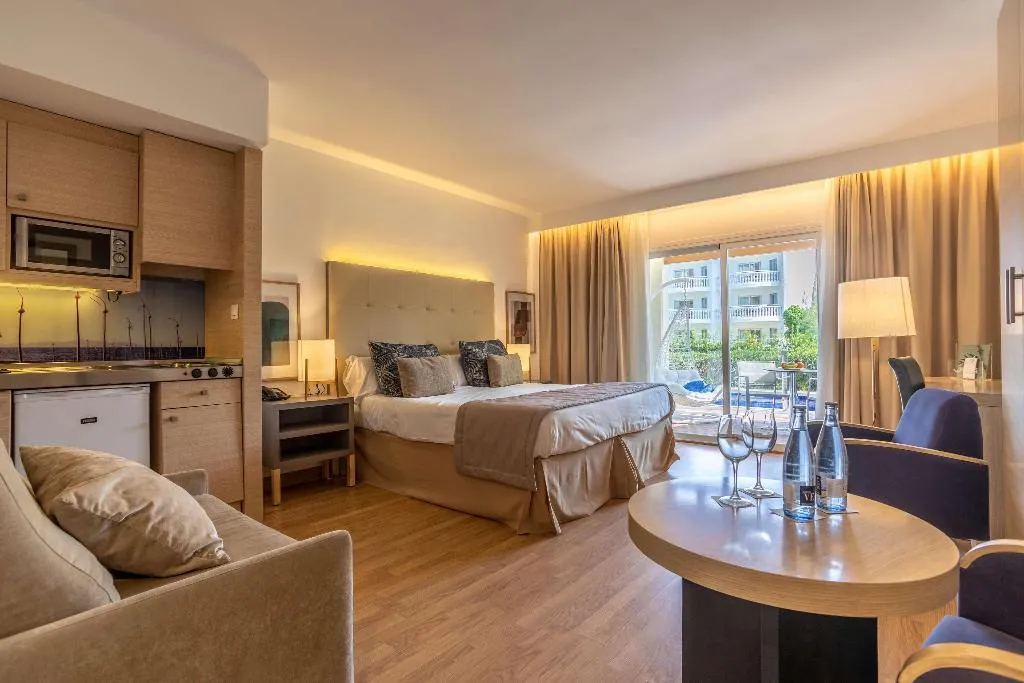Room, Zafiro Bahia, Majorca