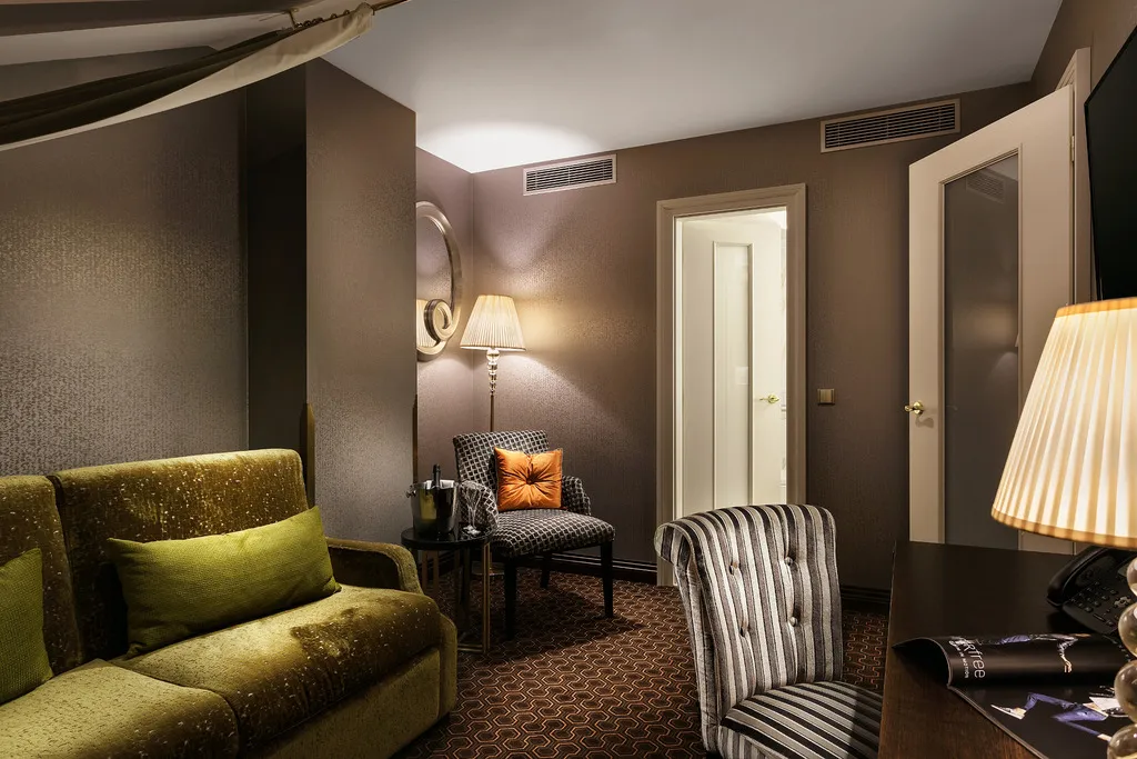 Room, Cosmopolitan Hotel Prague, Prague