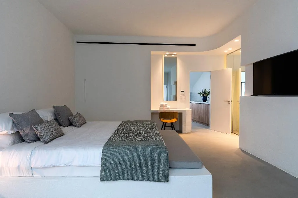 VILLA PREMIUM Room, Heavens Edge by Mr and Mrs White, Santorini