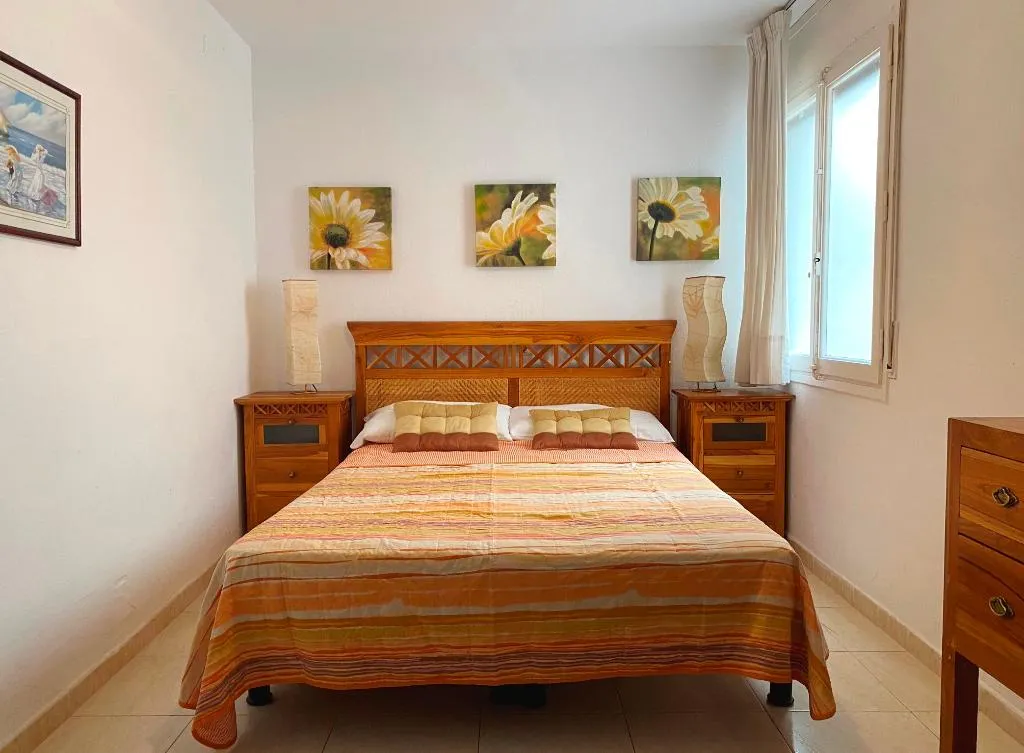 Room, Hesperia, Costa Dorada