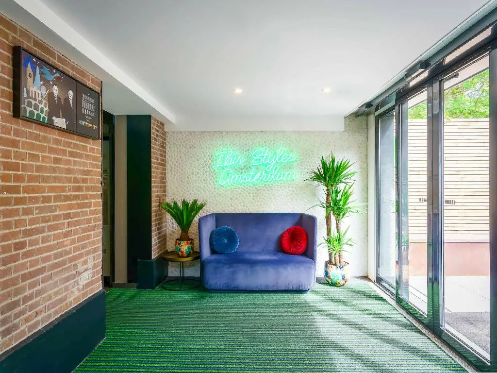 Lobby, ibis Styles Amsterdam Amstel, Amsterdam